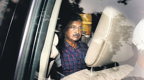 Chief Minister Arvind Kejriwal leaves Rouse Avenue Court