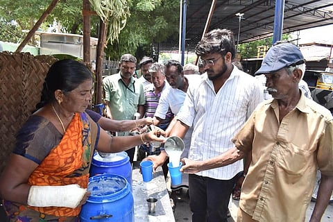 Erode Corporation is providing drinks including water, buttermilk to the sanitation workers.