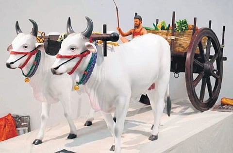 Among the array of exhibits were diverse sculptures portraying animals carved from stone