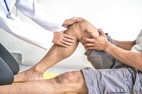 Advancements in knee replacement surgery boost patient mobility and recovery