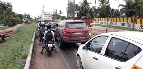 Meanwhile, the police deployed additional personnel at Aroor, Thuravoor, and other major junctions to manage the severe traffic congestion reported on Friday.
