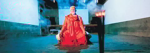 Modi meditating at the memorial on Friday