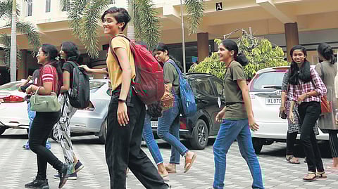 Minimum number of credits in each semester is 20 as per the national framework but 21-24 in Kerala.