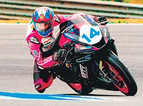 Kavin Samaar Quintal during race.