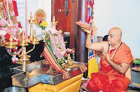 Swami Sharadananda Sarasvati, acharya of Chinmaya International Foundation, leading the poojas at Adi Sankara’s birthplace at Melpazhur Mana in Veliyanadu, Piravom.