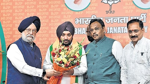 Former Delhi Congress Chief Arvinder Singh Lovely joins BJP.