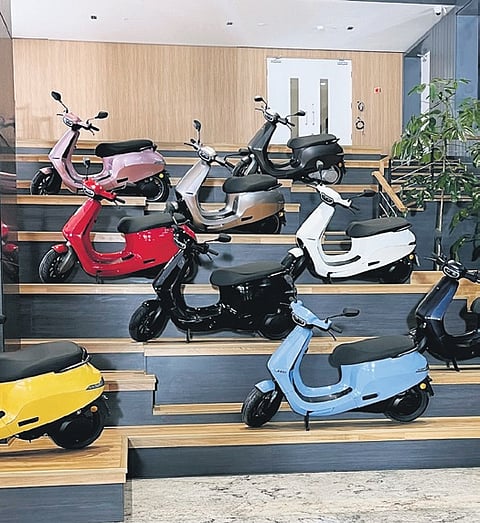 The steep 26% valuation cut in the Rs 6,146 crore primary share sale from the largest electric scooter maker Ola Electric at a price band of Rs 72-76 per share.