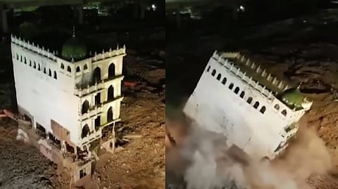 Heavy machinery, including bulldozers, was used to demolish around 1,169 illegal residential properties and over 100 commercial properties.