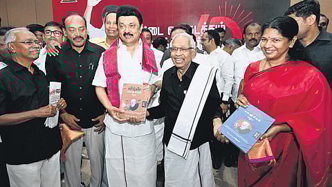 Newly-elected MPs with Stalin and other political leaders