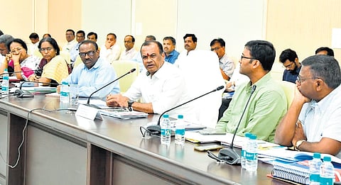 Minister Komatireddy Venkat Reddy said that the state government is planning to lay the foundation for the Regional Ring Road (RRR).