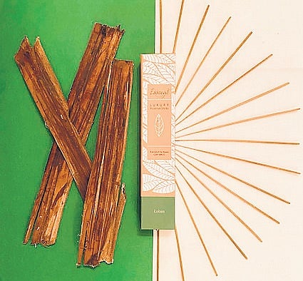 For those who want the fragrance without the fuss, Esscent Living offers organic loban agarbattis.