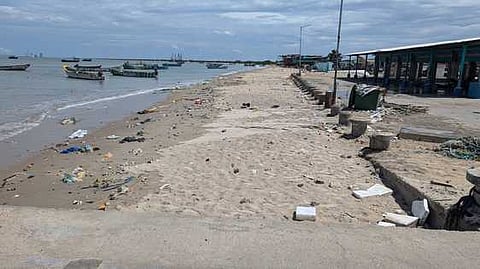 The boat jetty in Tharuvaikulam beach subjected to accretion.