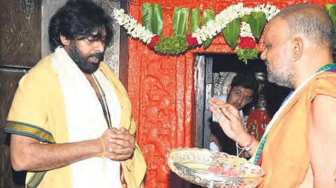 Deputy Chief Minister Pawan Kalyan offered prayers at Kondagattu Anjaneya Swamy temple in Jagtial district of Telangana on Saturday.