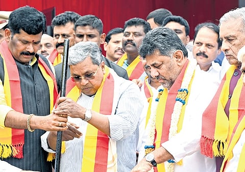CM Siddaramaiah and DCM DK Shivakumar participate in the foundation-laying ceremony for the installation of a statue of Goddess Bhuvaneshwari, in the
Vidhana Soudha premises, in Bengaluru on Thursday