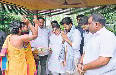 With Bonalu set to start to next month, members of Mahankali temple committees meet Chief Minister A Revanth Reddy in Hyderabad on Thursday