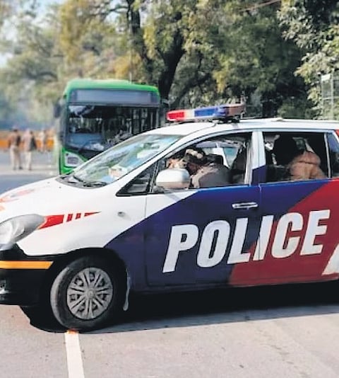 Delhi: 32-yr-old held for extortion bid on doctor, wanted to buy a flat for wife