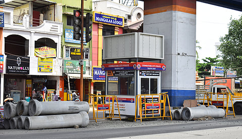The modernised traffic booths in Coimbatore city, equipped with air conditioners and public addressing systems, have been sitting unused for the past one month.