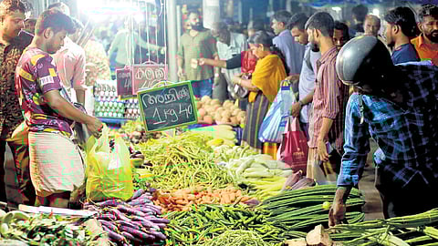 Local traders blame the decline in vegetable arrivals from Tamil Nadu for the price hike.