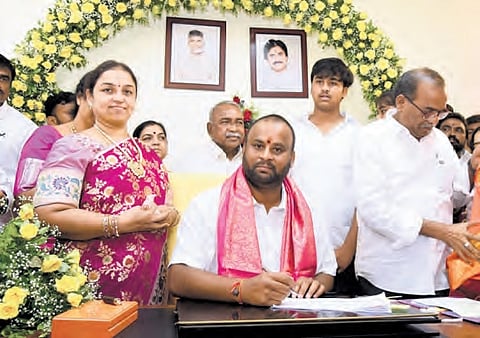 Minister for Transport, Youth and Sports Mandipalli Ramprasad Reddy takes charge at the State Secretariat on Sunday