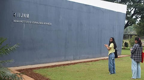 IIJNM offered 11 months of undergraduate and postgraduate diplomas in three mediums, Print, Broadcast and Multimedia Journalism.