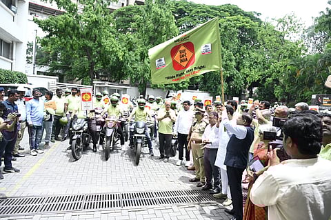 Home Minister flagging off a bike rally