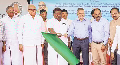Transport Minister SS Sivasankar inaugurating the trial operation of buses at the Central Depot in Chennai on Thursday