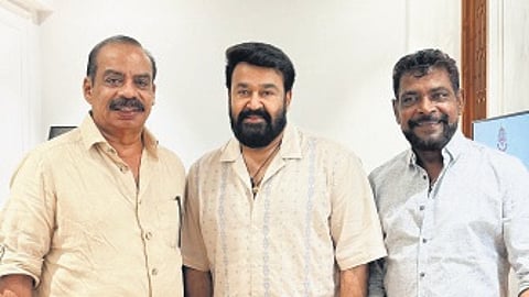 Mohanlal with Director Sathyan Anthikad and Producer Antony Perumbavoor