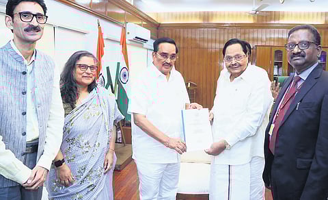 Tamil Nadu Water Resources Minister Duraimurugan (second right) submits a memorandum to Union Jal Shakti Minister CR Patil in New Delhi.