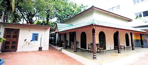 A serene sanctuary where you can escape the negativity of everyday life, Old School Brindavanam at Film Nagar offers a tranquil retreat.