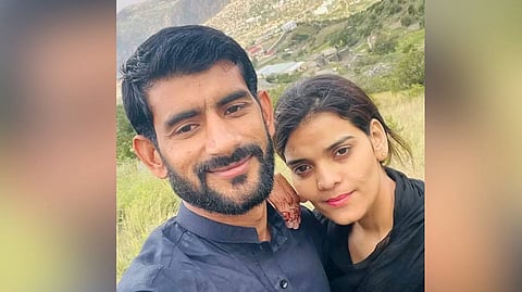 Pakistani woman Mehvish with Bikaner man Rehman