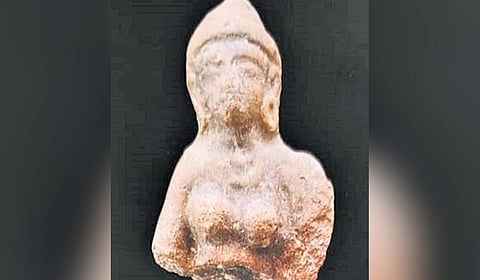 From the shapes and size of the pottery, it belongs to the Iron Age