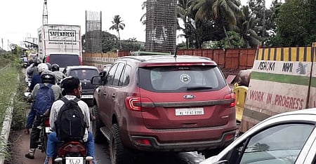 Traffic snarl-up at Aroor-Thuravoor stretch of NH 66 - Express Photo.