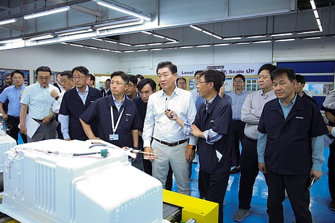 Noida: Samsung Electronics Vice Chairman and CEO Jong-Hee (JH) Han during his visit to the company's Noida facility.