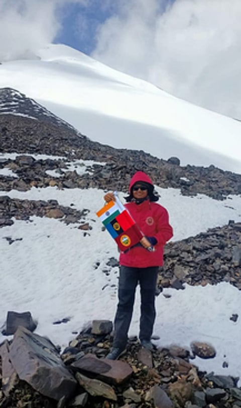 Junior Under Officer Shardhanjali Sahoo of NCC Group Hyderabad Conquers mounts Kang Yatse-II in Himalayas at 20,505 feet. She was later presente