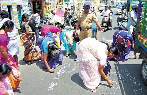 File photo of candidates who cleared the TET in 2013 protesting outside the chief education office in Tiruchy, demanding appointment orders