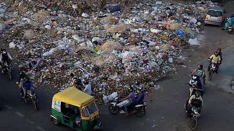 Piled up garbage near AIIMS