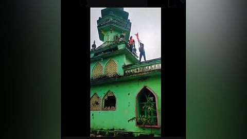 (A screengrab from the viral video showing people attempting to vandalise a mosque)