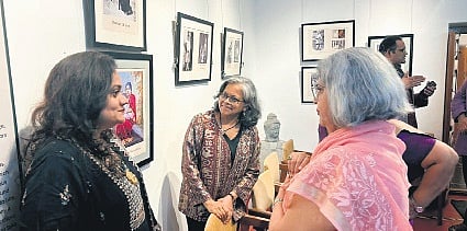 Maya Chandra(left) with Kamakshi Devi Wadiyar(right) at the exhibition.