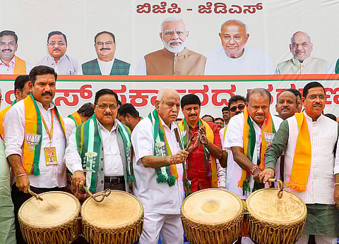 Former chief minister BS Yediyurappa with JD(S) state President and Union Minister HD Kumaraswamy, and other leaders during the inauguration of 'Mysore Chalo' padayatra