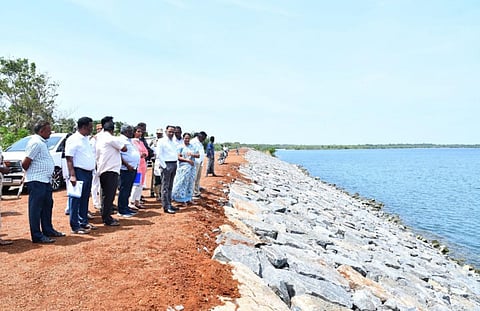District Collector AP Mahabharathi inspects the Kollidam riverbank in
Alakkudi village at Kollidam block in Mayiladuthurai, on Thursday
