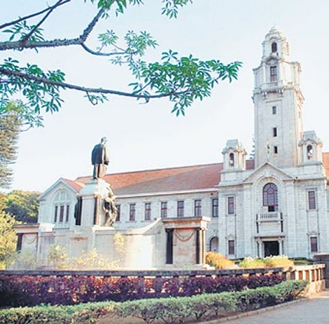 chemists use toxic organic solvents, and more than 80% of the waste generated in chemical processes from such solvents is not disposed of properly.