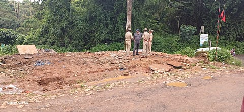 Gudalur forest division officials have retrieved its land after a shop was encroached on at Pattavayal in Bitharkadu.