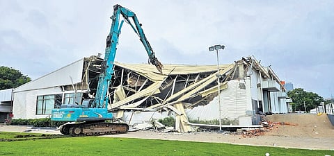 HYDRAA demolishes the N-Convention Centre, owned by actor Akkineni Nagarjuna, for
encroachments on the FTL and buffer zone of Thammidi Kunta lake, in Hyderabad on Saturday