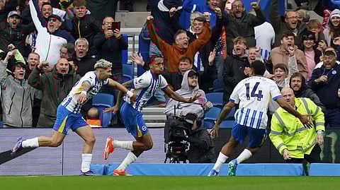 Brighton strike late to inflict damaging defeat on Ten Hag's Man Utd.