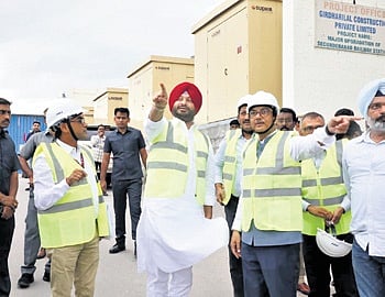 Ravneet Singh, Minister of State for Railways, visits Secunderabad Railway Station on Saturday