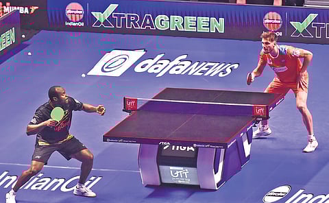 Quadri Aruna (L) of U Mumba in action vs Lilian Bardet of Ahmedabad