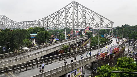 Howrah Bridge closed in the view of a students' group's protest march to state secretariat over R G Kar Medical College and Hospital incident, in Kolkata, Tuesday, Aug. 27, 2024.