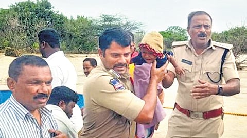 Nalgonda police rescue ten chenchu tribals