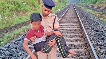 RPF team rescued the child fell from the train