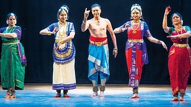 Anupama Kylash, Gopika Varma, Vaibhav Arekar, Deepika Reddy and Ananda Shankar Jayant